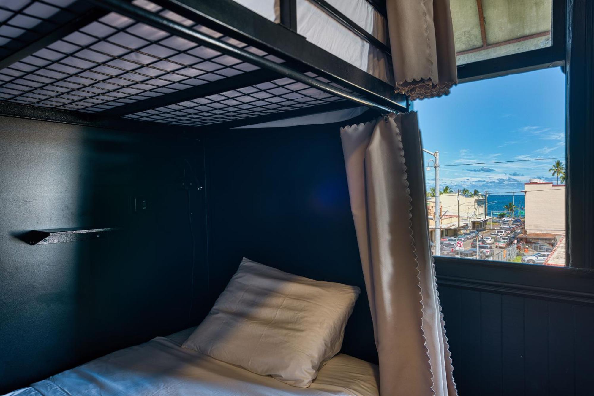 Howzit Hostels Hawaii Hilo Extérieur photo
