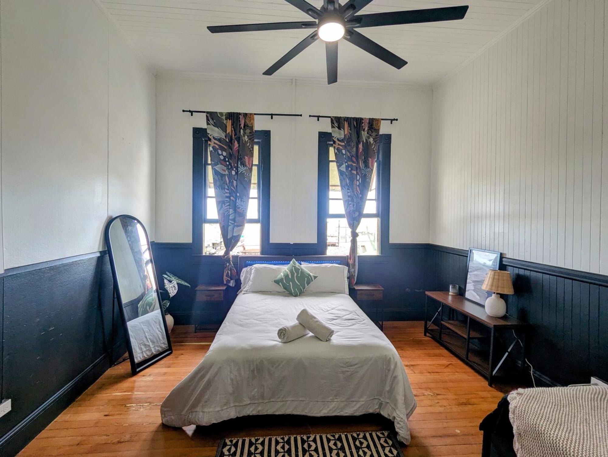Howzit Hostels Hawaii Hilo Extérieur photo